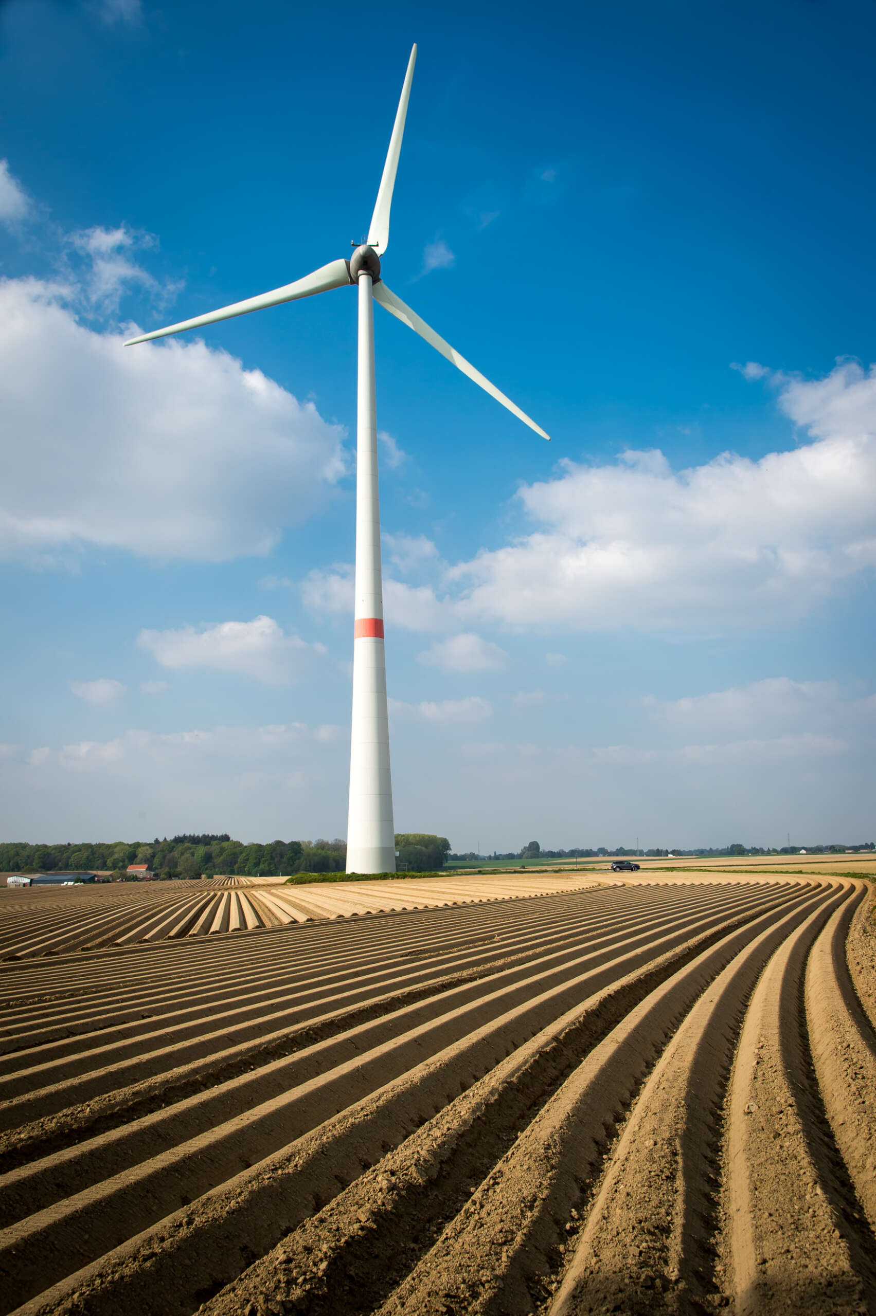 Construction et de exploitation de 2 éoliennes d’une puissance unitaire maximale de 6 MW sur le territoire de la commune de GEMBLOUX, sur et près de la zone industrielle de Crealys.